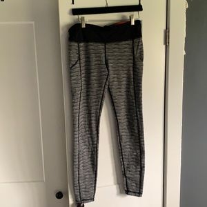 Size 10 Lululemon Fast and Free in funky pattern